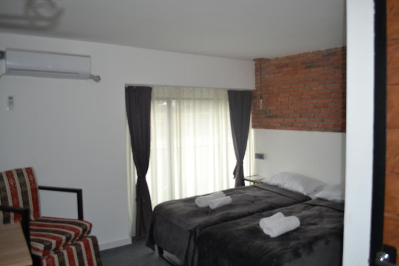 Hotel Baratashvili 12 Tiflis Exterior foto